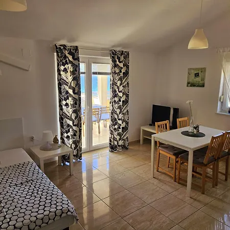 Apartments Cikac II - Modern Apartments By The Beach Mandre Exterior photo